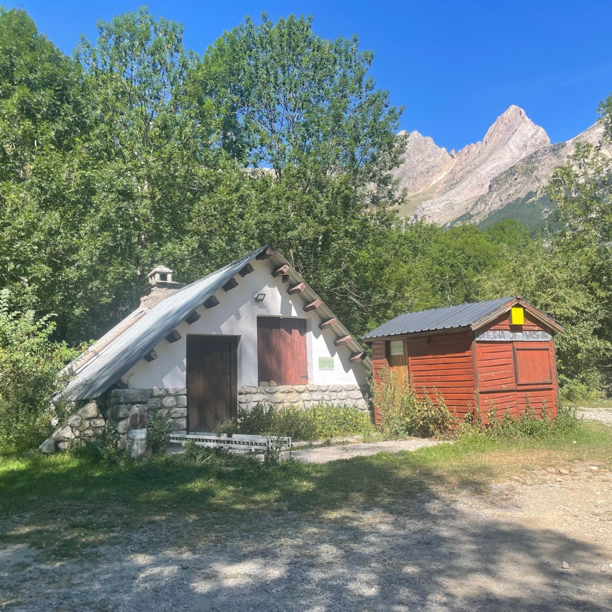 LA MAGIA DE LOS LLANOS DE LA LARRI EN EL VALLE DE&nbsp;PINETA